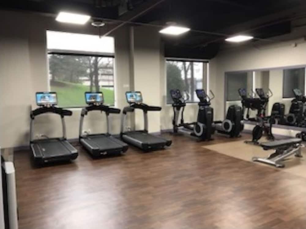 Doubletree By Hilton & Conference Center Chicago-downers Grove Hotel Downers Grove