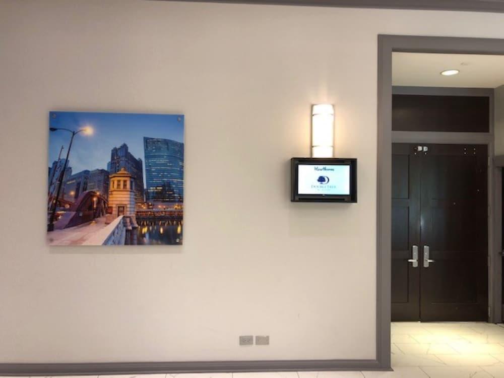 Hotel Doubletree By Hilton & Conference Center Chicago-downers Grove Downers Grove